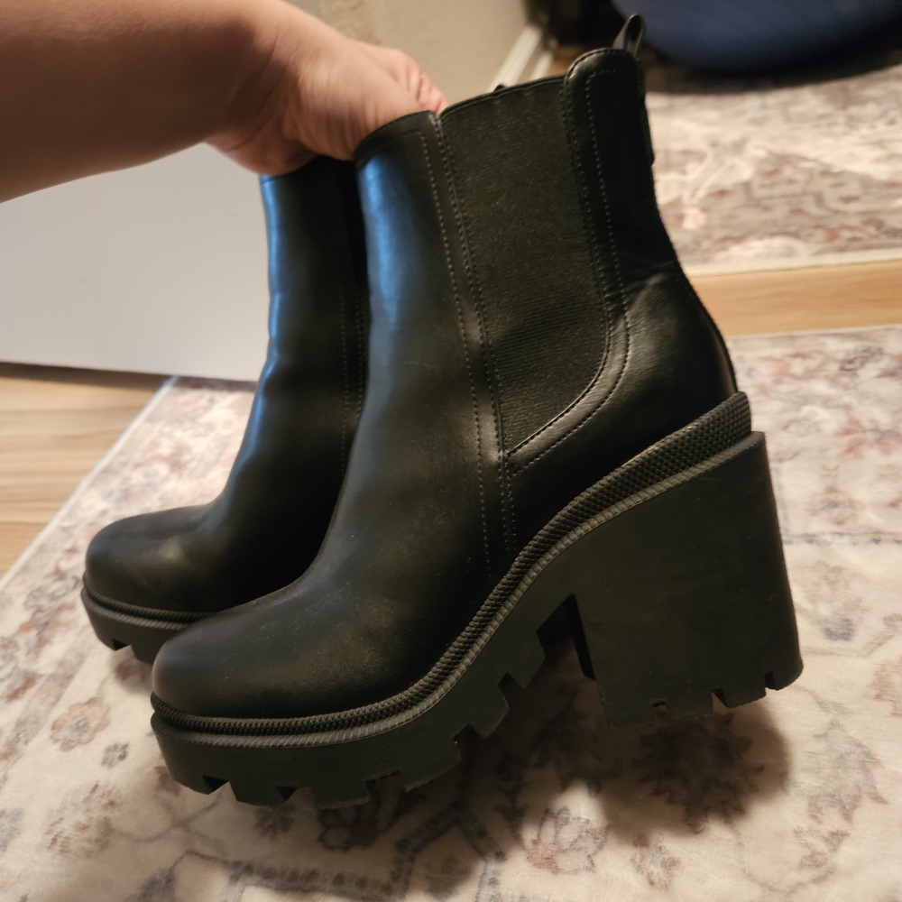 Nine West Black Heeled Boots